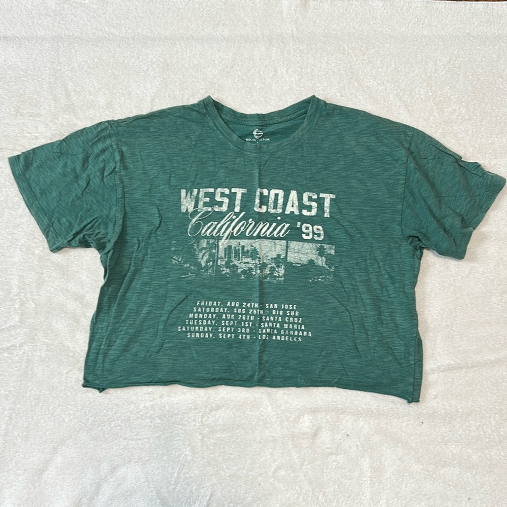 Green Graphic Crop Short Sleeve Tee